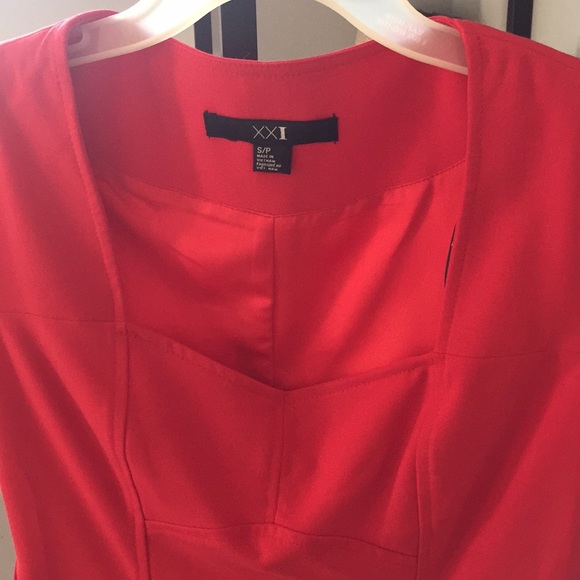 Dress - Picture 2 of 5